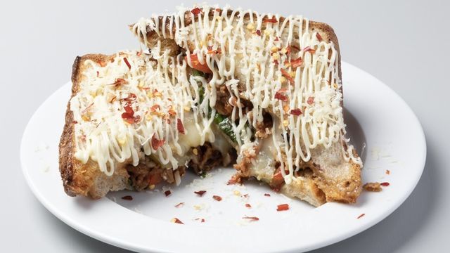 カリカリ食パンからチーズが溢れ出す 韓国発のトースト店 原宿 Toast Luck Antenna アンテナ