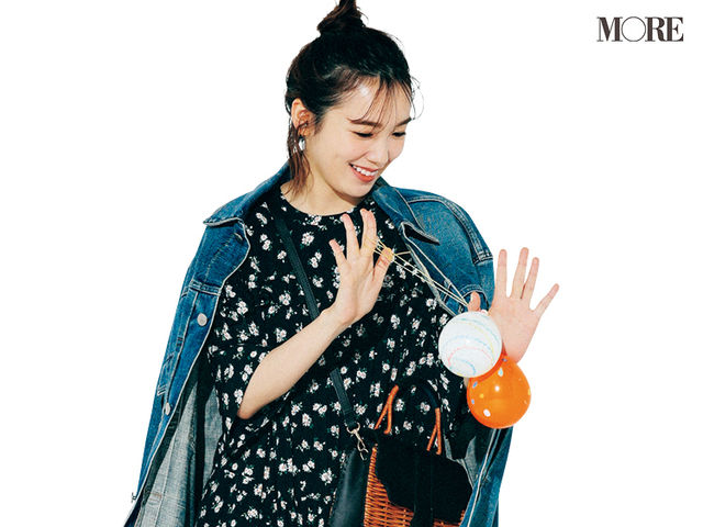 飯豊まりえのワンピースを使った夏祭りコーデ 小物でフレンチシック仕上げの着回し13日目 Antenna アンテナ 飯豊まりえのワンピースを使った夏祭りコーデ 小物でフレンチシック仕上げの着回し13日目 Antenna アンテナ