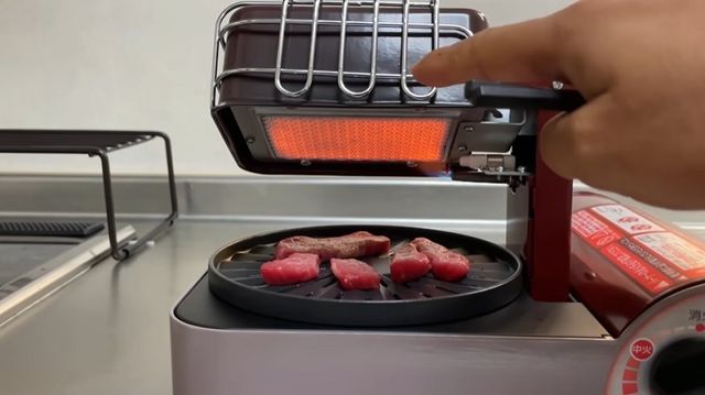 焼肉の煙がでない ドンキ の 遠赤無煙グリル で自宅キャンプがもっと快適に Antenna アンテナ