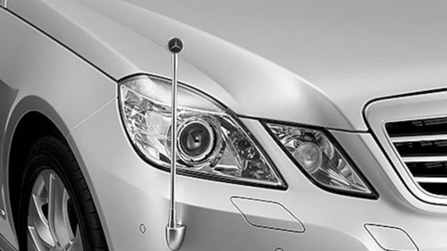 1カメラで真上からの映像を生成 駐車枠にバシッと止められる 1カメラスカイトップビュー Sky812 が5月中旬発売決定 Antenna アンテナ