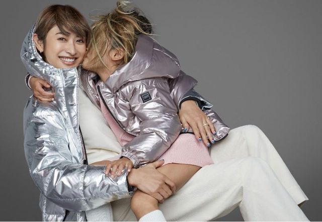 山田優と娘のgapリンクコーデが話題 かわいい親子コーデ7選 Antenna アンテナ