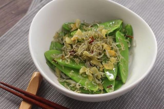 おつまみにも最適 さやえんどうとちりめんじゃこのアーリオ オーリオ のレシピ Antenna アンテナ おつまみにも最適 さやえんどうとちりめんじゃこのアーリオ オーリオ のレシピ Antenna アンテナ