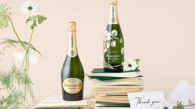 シャンパンサーベルで場が盛り上がる ナイフを使ったシャンパンの開け方とコツを押さえよう Antenna アンテナ