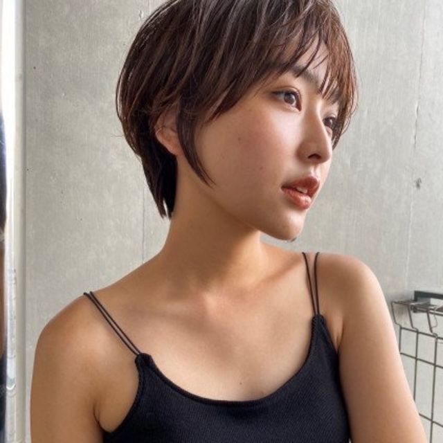 清楚な横顔美人の大人ショートヘア Antenna アンテナ