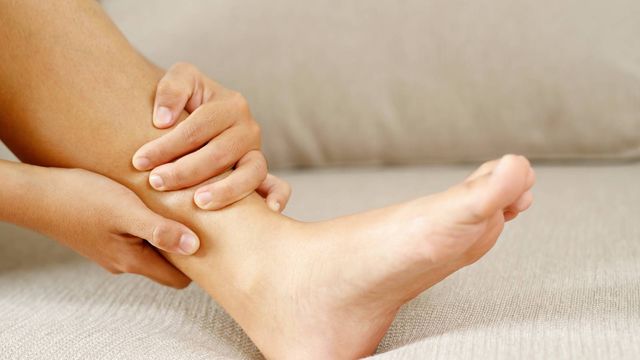 足首が硬い原因 かかとをつけてしゃがむためにストレッチしたい5つの筋肉 Antenna アンテナ