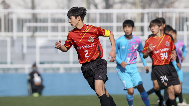 Fc Lavidaの攻撃を司ったmf本田健晋 4枚 Antenna アンテナ