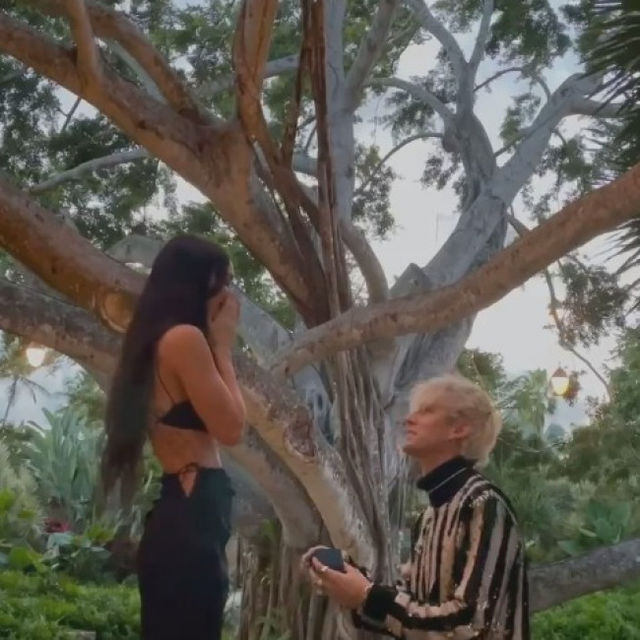 ぶっとび米女優、年下彼氏との婚約を発表「お互いの血を飲んだ」 antenna*[アンテナ]