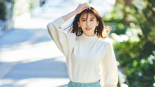 女優 倉科カナさんが実証 短めヘアに映えるトレンドアイテム10選 Antenna アンテナ