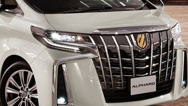 皇帝レクサスlm衝撃の登場と逆輸入報道から2年 中国業者が日本から買い戻す驚きの理由とは Antenna アンテナ