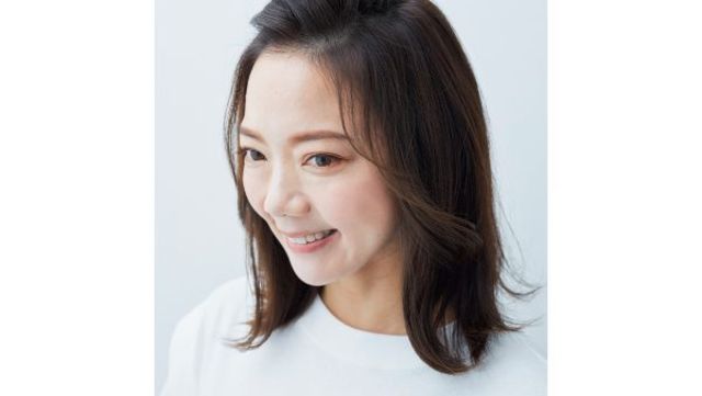 エルサみたいな髪型に 結婚式のアナ雪ヘアアレンジ Antenna アンテナ