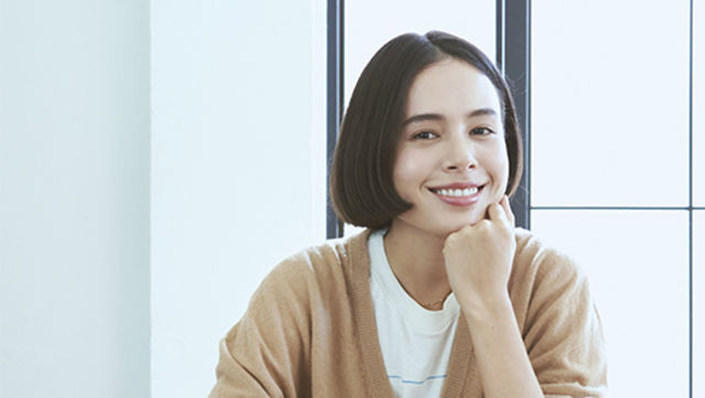 本田翼のスキンケア全部見せ セルヴォーク の化粧水 Red B A の美容液 Suqqu の日焼け止めなど 美肌の秘密を公開 Antenna アンテナ