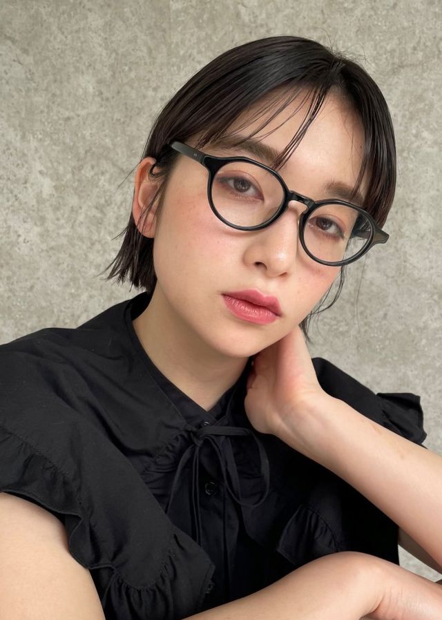 ショートヘア おすすめ前髪アレンジ12選 簡単にとびきりキュートなスタイルに Antenna アンテナ