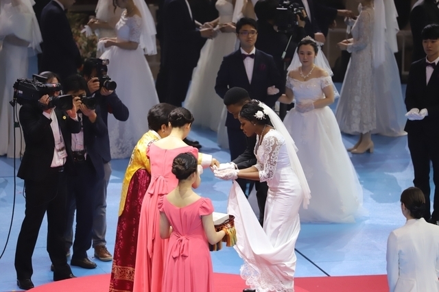 統一教会3万人 合同結婚式 に潜入したら 山上徹也の母親が1億円を寄付した教団の 内部マニュアル 参加者への注意事項 写真多数 Antenna アンテナ