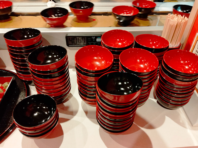 わんこそばがレーンで回転 日本初 のセルフわんこそば店で限界に挑戦 Antenna アンテナ わんこそばがレーンで回転 日本初 のセルフわんこそば店で限界に挑戦 Antenna アンテナ