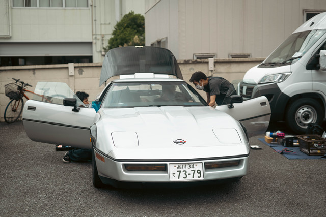 32歳 35年落ちコルベットを買う Vol 9 旧車にディスプレイ オーディオという選択 Antenna アンテナ