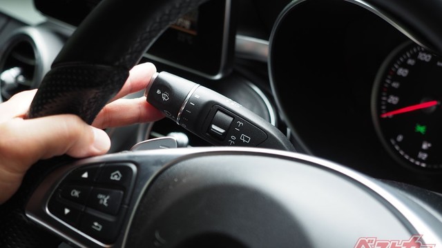 右ハンドルでも左ウインカーの輸入車だらけ たかがレバーがなぜ統一されないのか Antenna アンテナ