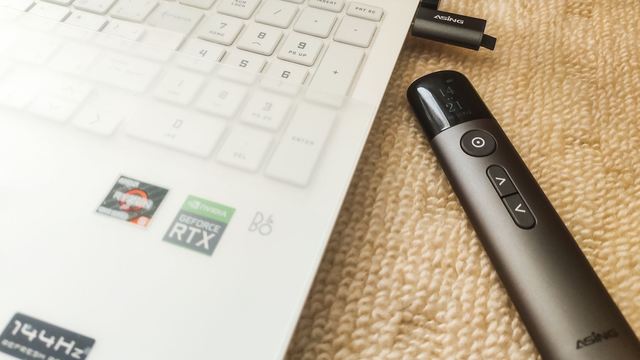 プレゼンは 目線 で決まる No 1プレゼン講師の人を動かす全77メソッド 試読 ダイヤモンド プレミアム会員向け書籍コンテンツ試読版 Antenna アンテナ