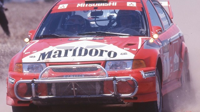 WRC 三菱モータースポーツ ピットシャツ sparco ラリーアート裄丈約46cm