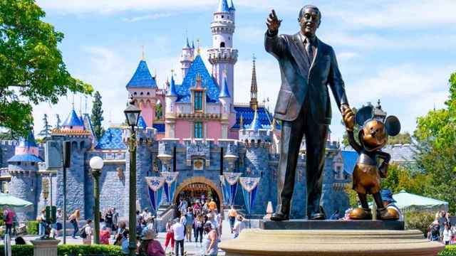 ディズニーランド プロポーズ中のカップルを 邪魔 してしまったことを謝罪 Antenna アンテナ