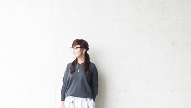 内田彩仍さん 家時間 Vol 3 定番の服を決めて Antenna アンテナ