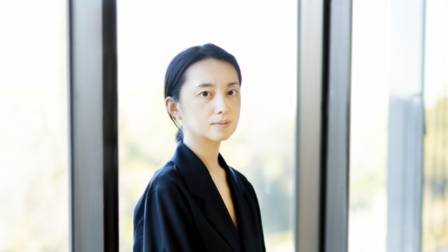 「着る人本来の美しさがきわ立つ服作りを続けたい」 ロエフ 前編【私のおしゃれフィロソフィVol.10】 antenna[アンテナ]