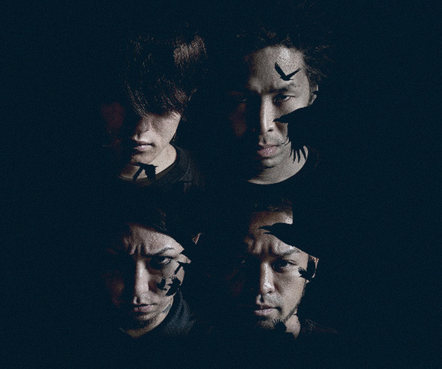 Sim Crows Mvにやべきょうすけ出演 300人が上半身裸でウォール オブ デス Antenna アンテナ