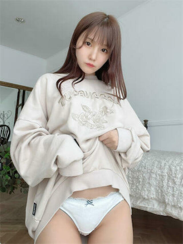 パンチラ グラビア