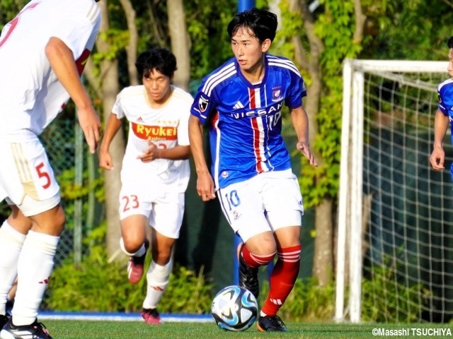 背負ったプレッシャーはさらなる成長への「通過儀礼」。横浜FMユースの新10番、MF望月耕平が手を掛ける世界への扉 antenna[アンテナ]