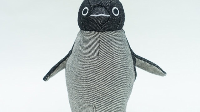 Suicaのペンギン、“エドウインのブラックデニム”使用の