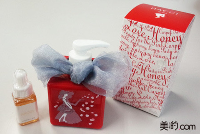 クリスマスコフレ15 Hacci バービーのコラボが実現 バラの香り漂う Hacciのクリスマスコフレ Antenna アンテナ