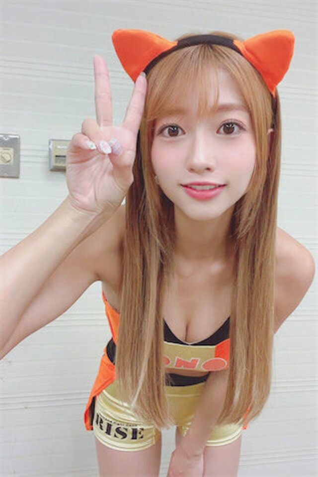 大貫彩香　美脚 