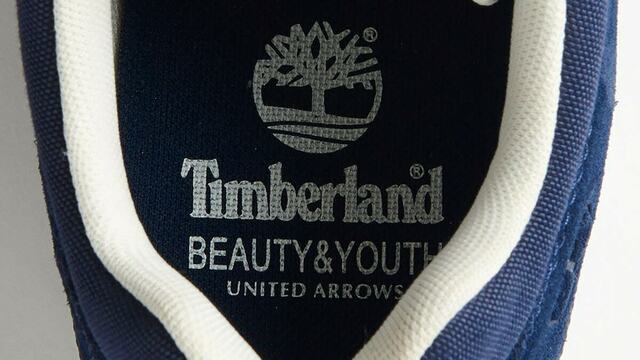 ティンバーランド「ユーロハイカー」にローカット＆ネイビー別注。ビューティ＆ユースの粋な計らい antenna[アンテナ]