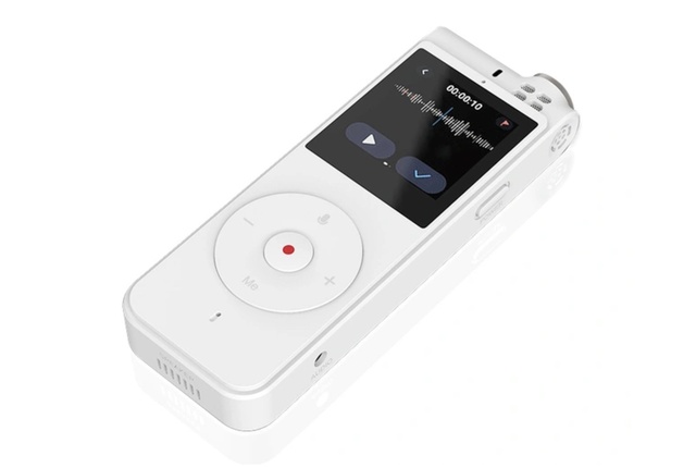 同時翻訳、文字起こし、134言語の音声翻訳機能を備えたallingoのAI  