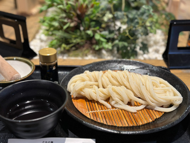 丸亀製麺より人気？ 常連4人に訊いた渋谷の『山下本気うどん』の“推し