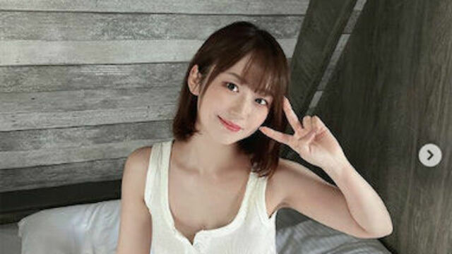 モー娘。野中美希、セカンド写真集からすらり美脚あらわなオフショット公開「釘付けになる」 antenna[アンテナ]