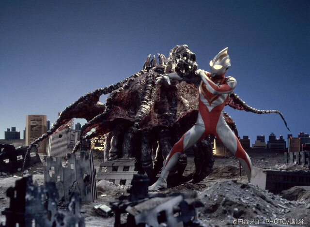 9月26日 ウルトラマンガイア 我夢がXIGファイターEXで