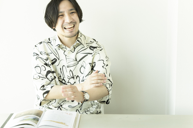 斎藤幸平、これまでの研究の集大成である最新刊『マルクス解体』。気鋭の画家・マツダケンが装画に込めた思いとは――？ antenna[アンテナ]