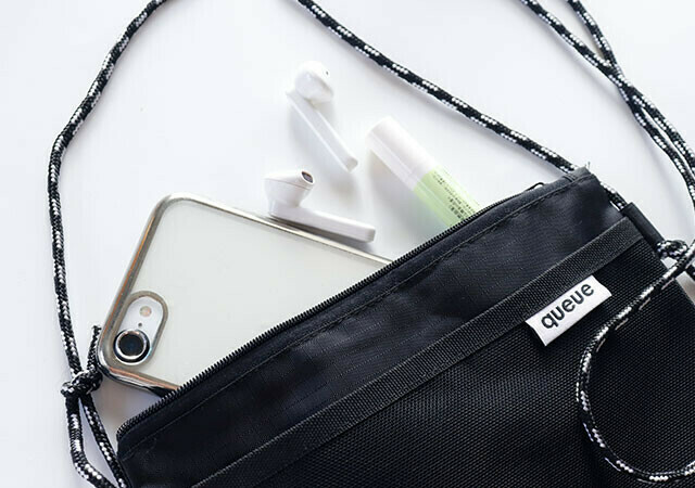 同梱おしゃれな防災サコッシュミナペルホネン使用のハンドメイド　無印良品　セリア ミナペルホネン＊感動！！数量限定のサコッシュ♡悶絶級のかわい