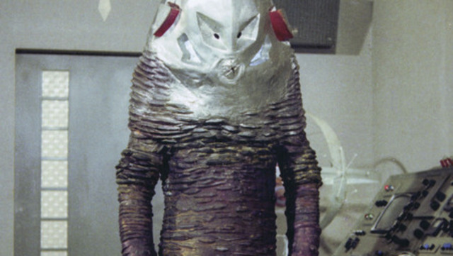 ウルトラマン“驚きの神回”…凶悪宇宙人「ザラブ星人」に縛り上げ