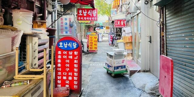 韓国現地レポ】トッポッキ通りだけじゃない、人気急上昇の新堂洞レトロ街を歩く | antenna[アンテナ]