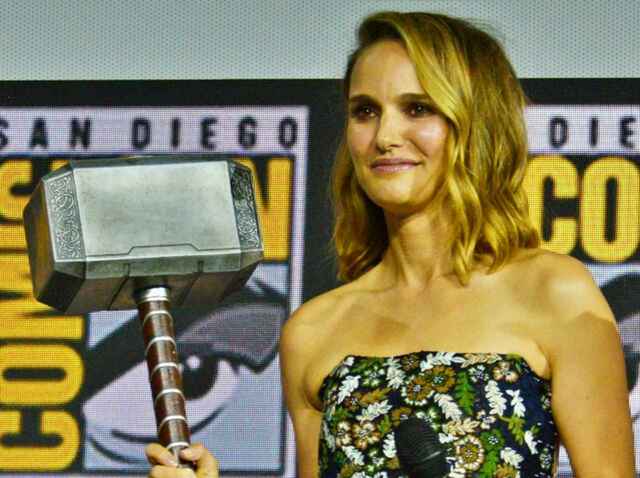 マイティソー ナタリー·ポートマン 直筆サイン入り写真 ホログラム