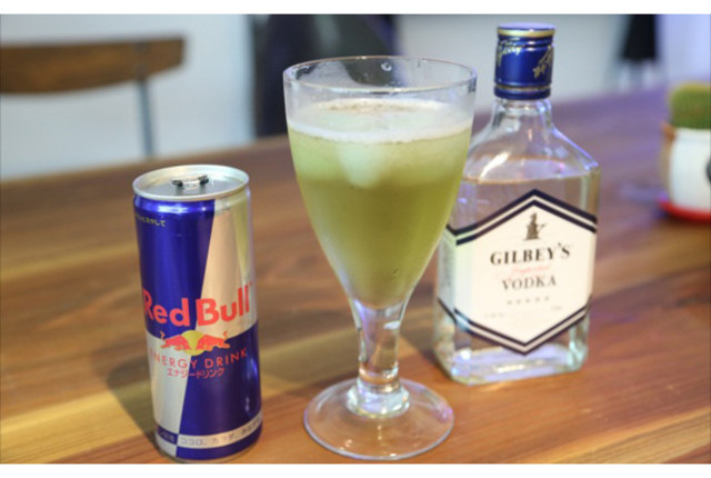 レッドブルとガリガリ君で作ろう 元気なカクテル ブルガリ君 Antenna アンテナ