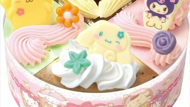 大人気のクロミが登場(ハート)お花いっぱいのキュートなアイスクリーム 