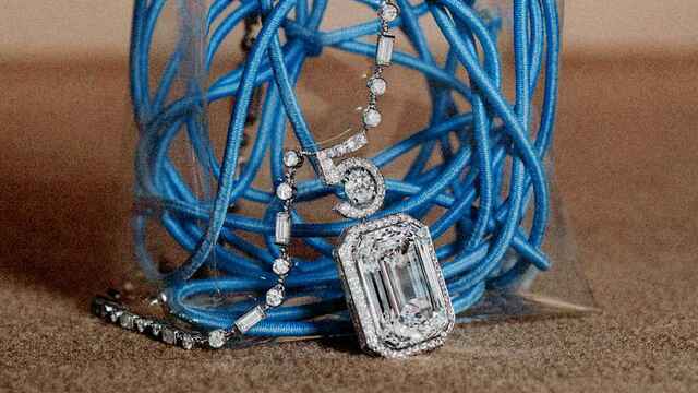 N°5のボトルデザインにちなんだ シャネルの ハイジュエリー