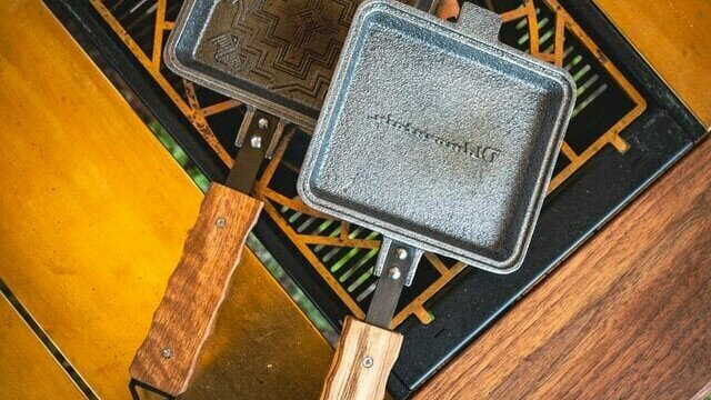 名品】シーズニングして育てたい！重厚な鉄製鋳物クッカー「TETSUARRAY