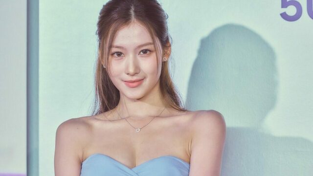 TWICE SANA（サナ）ミニドレスで原宿に降臨♡ ”笑いが絶えない”韓国コスメMISSHA新商品発表会 注目は「ベビースキン」 |  antenna[アンテナ]