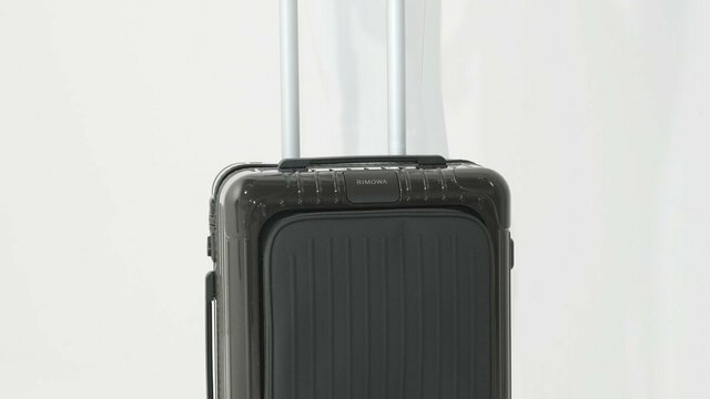 新品未使用】RIMOWA リモワ Essential Cabin S ブラック 