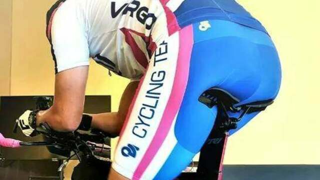 自転車】ロングライドも快適！衝撃吸収サドルならサイクルパンツなし 