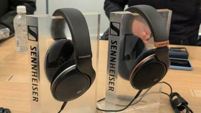 Beatsのワイヤレスヘッドホン「Solo 4」に人気ファッションデザイナー