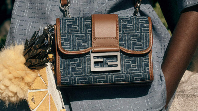 StrayKids着用 FENDI ダブルバゲット 7VA649AUGOF1SCG_01?wid=2000&